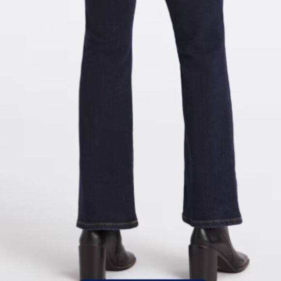 Judy Blue Lynn Bootcut Jeans - Picture 6 of 8